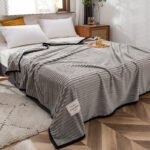 Magic Fleece Blanket Multifunctional Blanket Thickening Fleece Nap Air Conditioning Blanket - Image 8