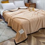 Magic Fleece Blanket Multifunctional Blanket Thickening Fleece Nap Air Conditioning Blanket - Image 7