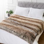 Luxury Faux Fur Throw Blanket - Image 5